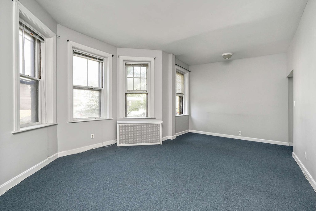 141 Chiswick Road, Unit 1 Boston, MA 02135 - Photo 4 of 21 Gallery Image 4