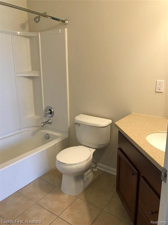 28058 Lightfoot Lane, Unit 324 Novi, MI 48377 - Photo 34 of 46