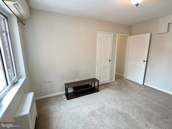 $2,300 | 10413 Montrose Avenue, Unit M201, Bethesda, MD 20814