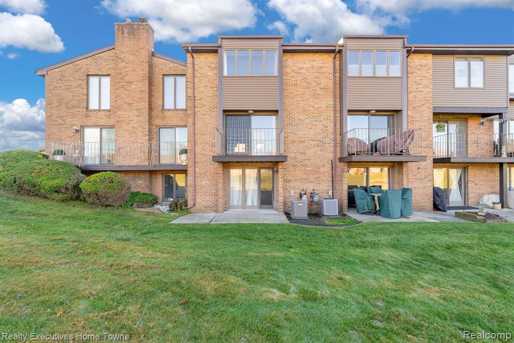 2500 River Road, Unit 55 Marysville, MI 48040 - Photo 44 of 54