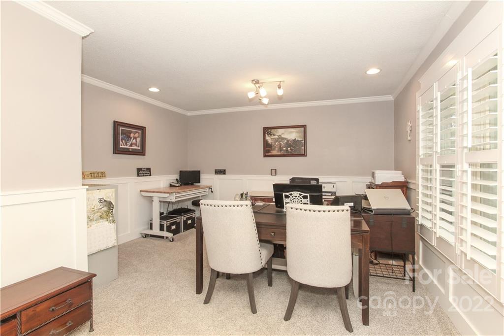 12320 Winget Road Charlotte, NC 28278 - Photo 4 of 24