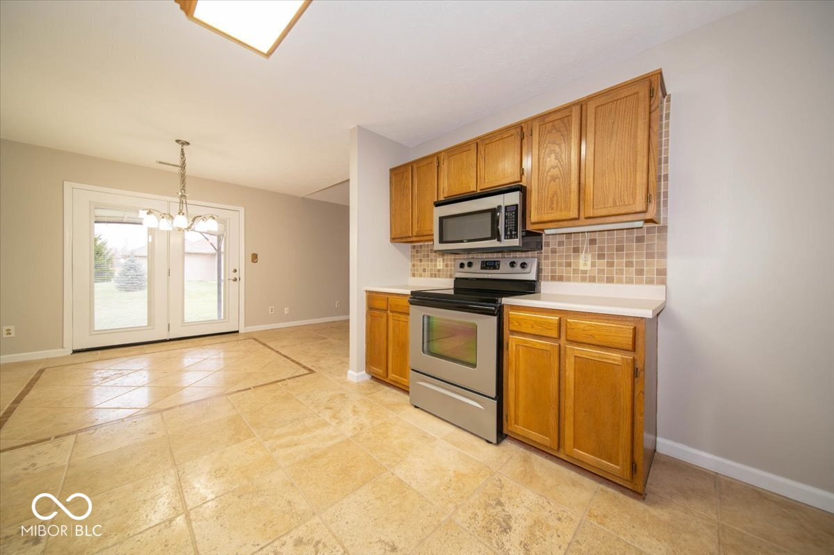 409 Paris Drive Franklin, IN 46131 - Photo 13 of 25