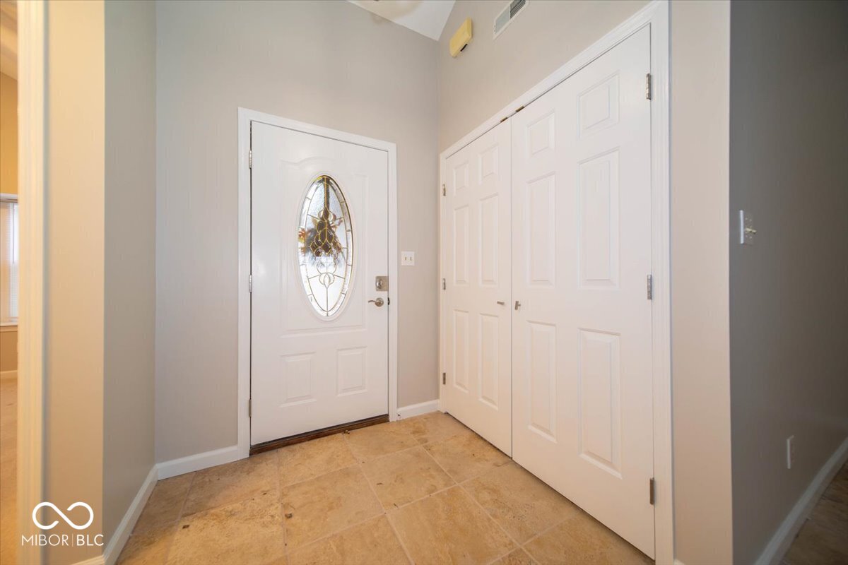 409 Paris Drive Franklin, IN 46131 - Photo 5 of 25