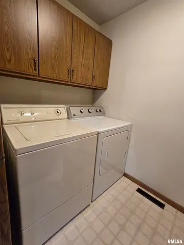 $134,900 | 301 4th Street, Unit 4, Fulton, IL 61252