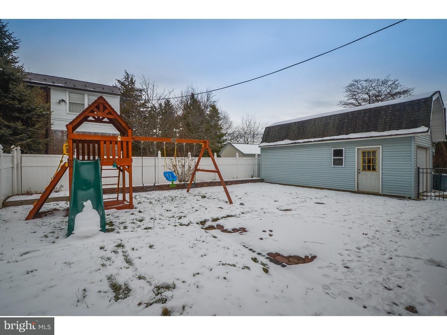 1103 Rhawn Street Philadelphia, PA 19111 - Photo 24 of 25 Back Yard