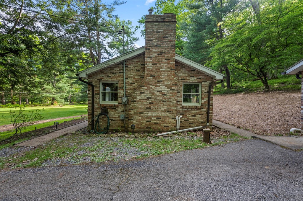 1561 River Road Cooksburg, PA 16217 - Photo 3 of 35
