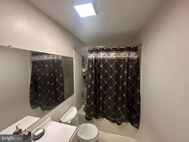 $389,900 | 18 Pioneer Court, Trenton, NJ 08628