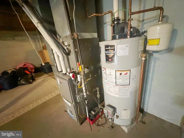 $389,900 | 18 Pioneer Court, Trenton, NJ 08628