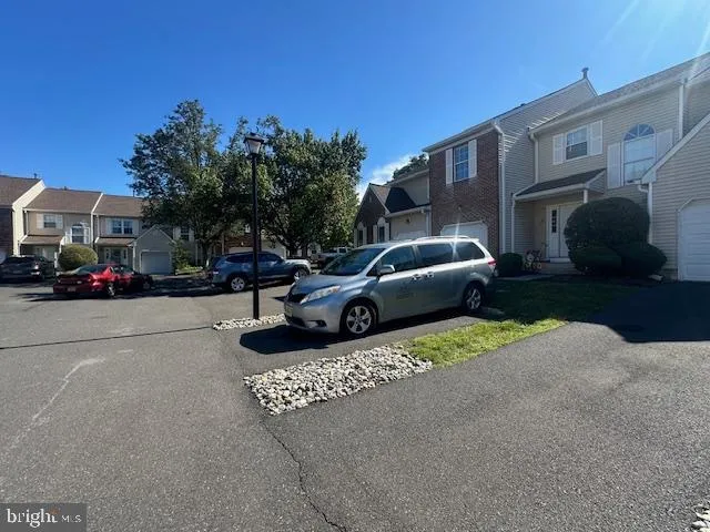 $389,900 | 18 Pioneer Court, Trenton, NJ 08628