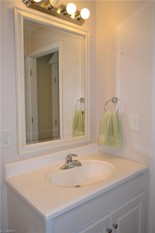 144 Craven Road High Point, NC 27262 - Photo 12 of 25 Gallery Image 12