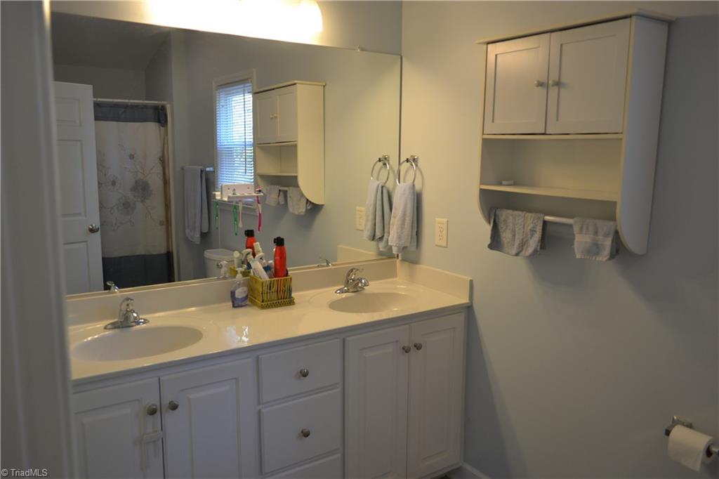 144 Craven Road High Point, NC 27262 - Photo 8 of 25 Master bath with double vanity.