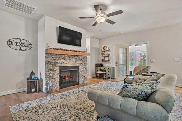 $499,950 | 7011 Linn Cove Court, Roanoke, VA 24018