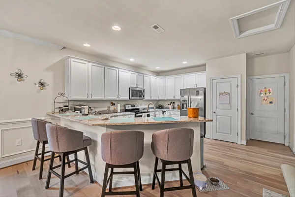 $499,950 | 7011 Linn Cove Court, Roanoke, VA 24018