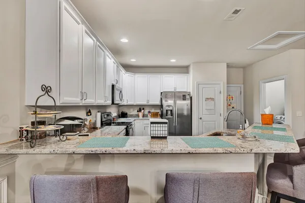 $499,950 | 7011 Linn Cove Court, Roanoke, VA 24018
