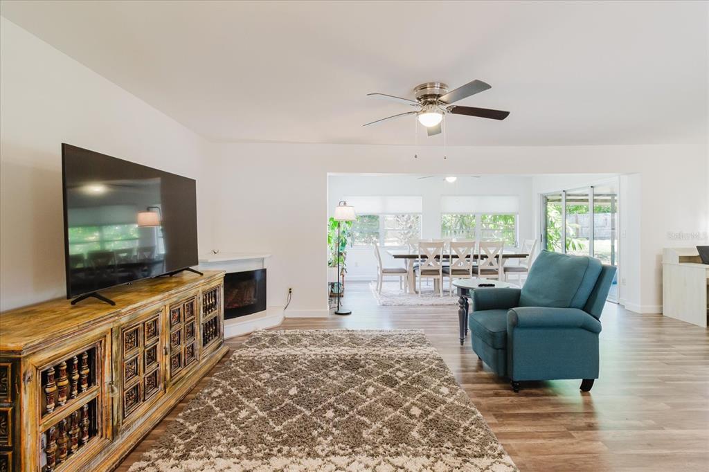 2032 West Ridge Drive Clearwater, FL 33763 - Photo 6 of 72