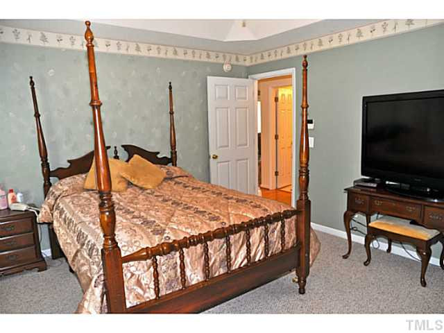 23 Ione Lane Raleigh, NC 27603 - Photo 8 of 17 Photo 8