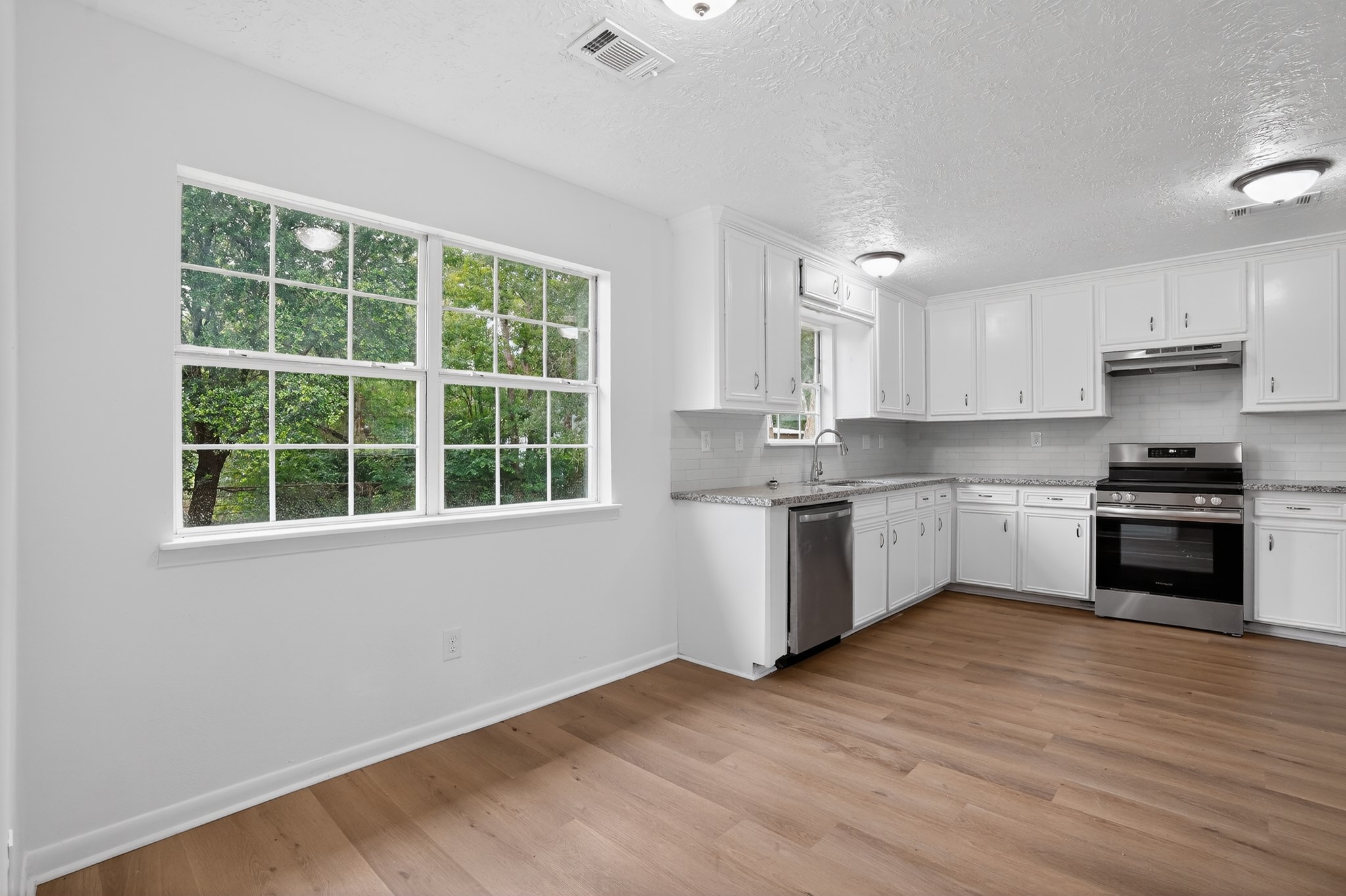 15197 Willis Waukegan Road Conroe, TX 77303 - Photo 11 of 22