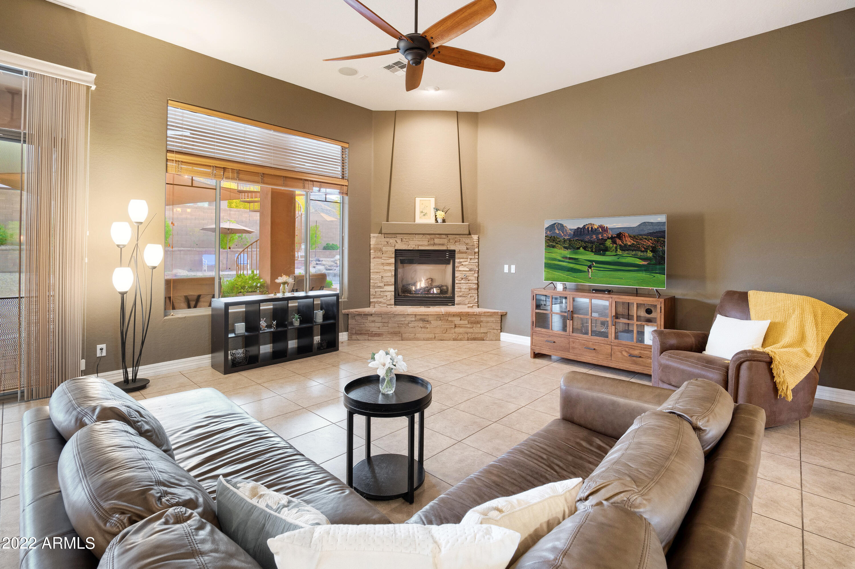 1819 West Summerside Road Phoenix, AZ 85041 - Photo 13 of 78 Family Room