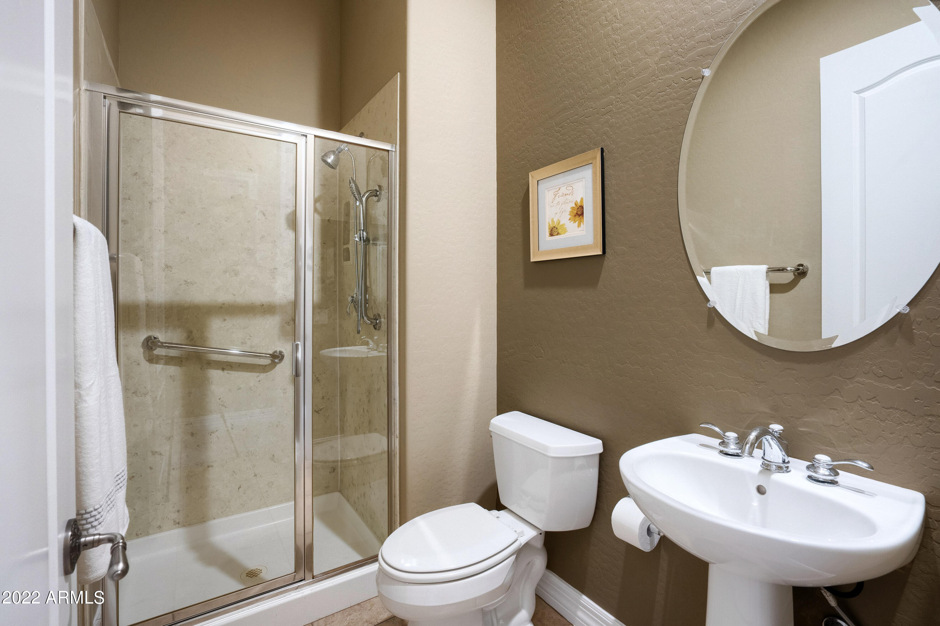 1819 West Summerside Road Phoenix, AZ 85041 - Photo 28 of 78 Bathroom 4