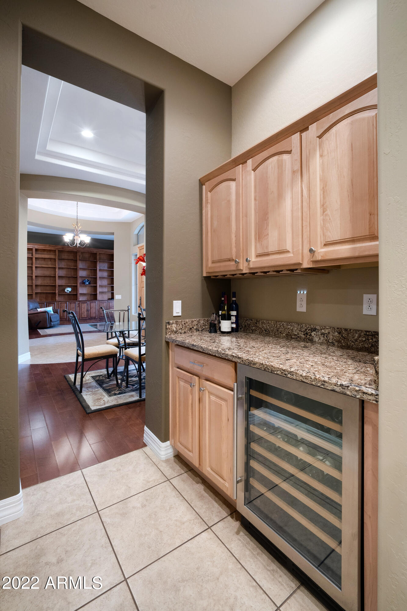 1819 West Summerside Road Phoenix, AZ 85041 - Photo 9 of 78 Buttler's Pantry