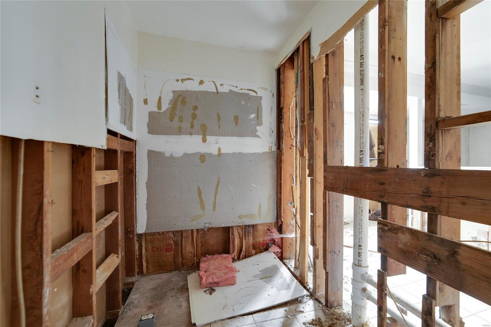 211 Perthshire Road St. Louis, MO 63137 - Photo 6 of 13