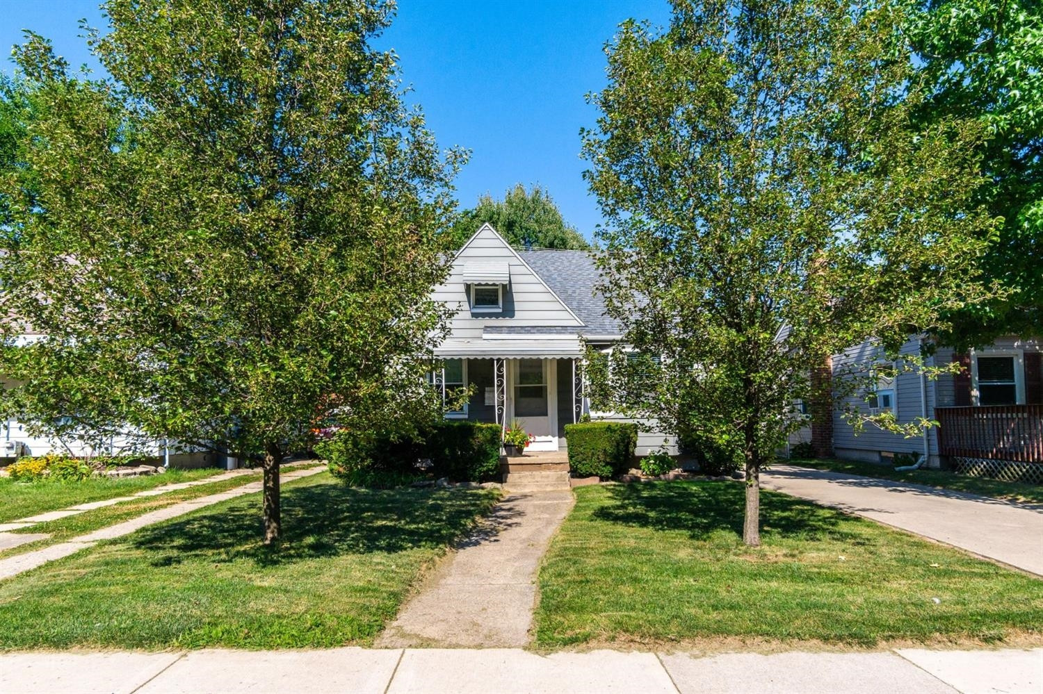2908 Crooks Road Royal Oak, MI 48073 - Photo 2 of 35 Photo 2