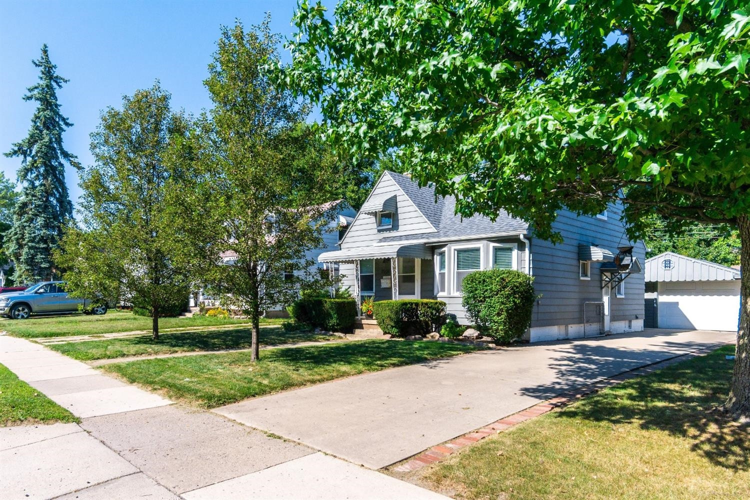 2908 Crooks Road Royal Oak, MI 48073 - Photo 3 of 35 Photo 3
