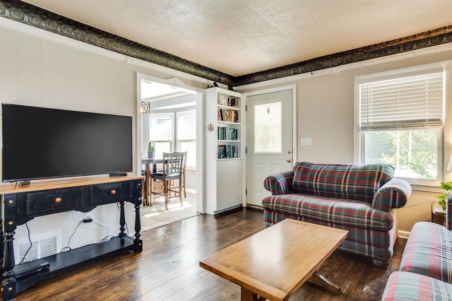 2908 Crooks Road Royal Oak, MI 48073 - Photo 7 of 35 Photo 7