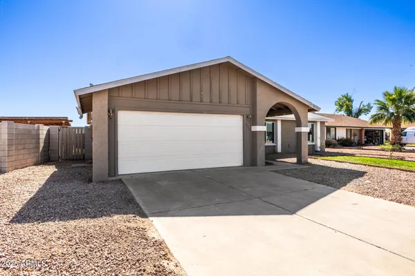 $449,000 | 1525 South Chestnut Circle, Mesa, AZ 85204