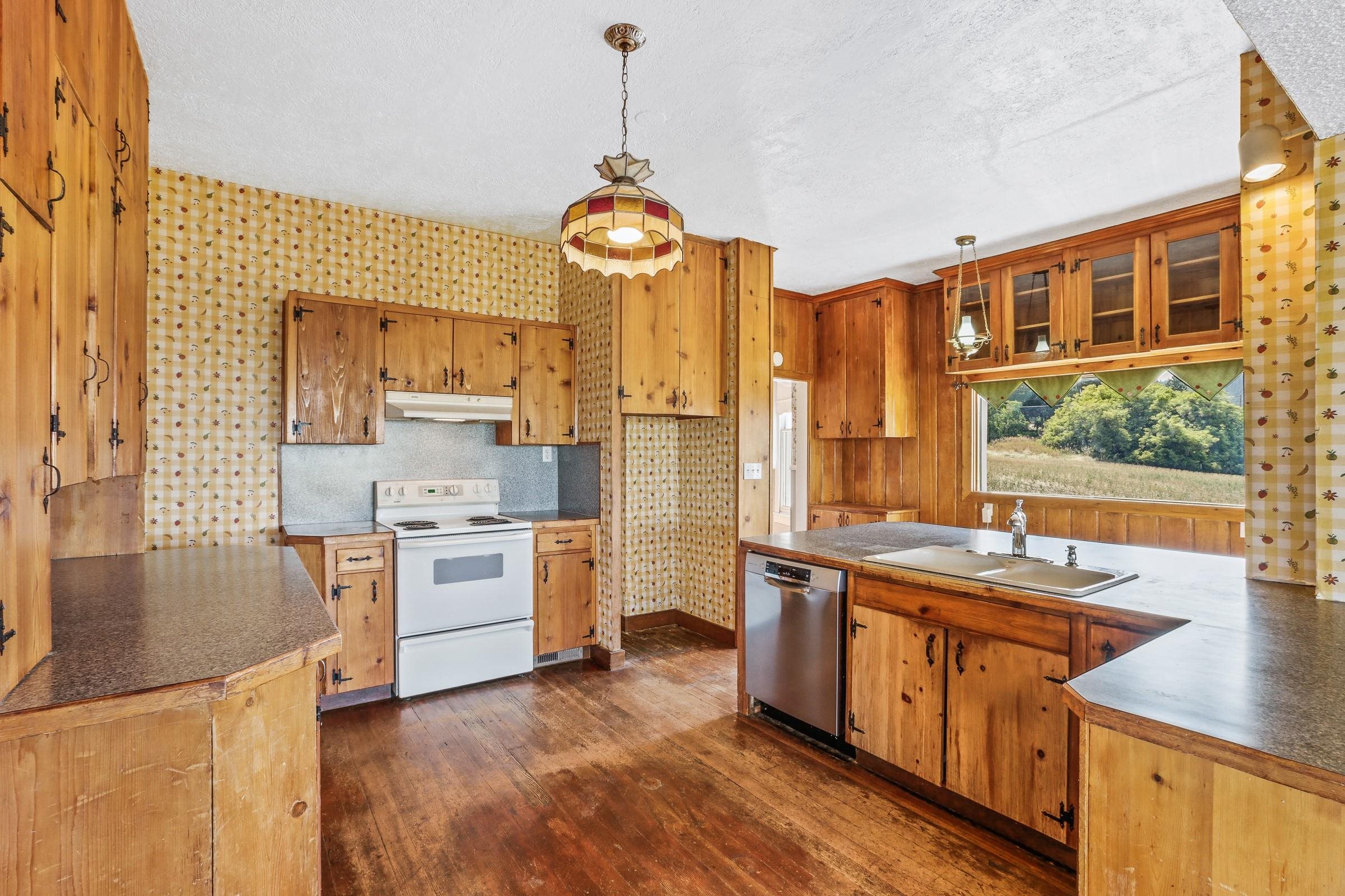3910 South Eastern Road Spokane, WA 99223 - Photo 13 of 49
