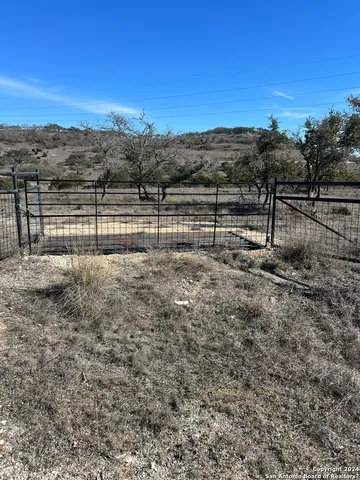 $190,000 | 2985 Maenius Road, Blanco, TX 78606