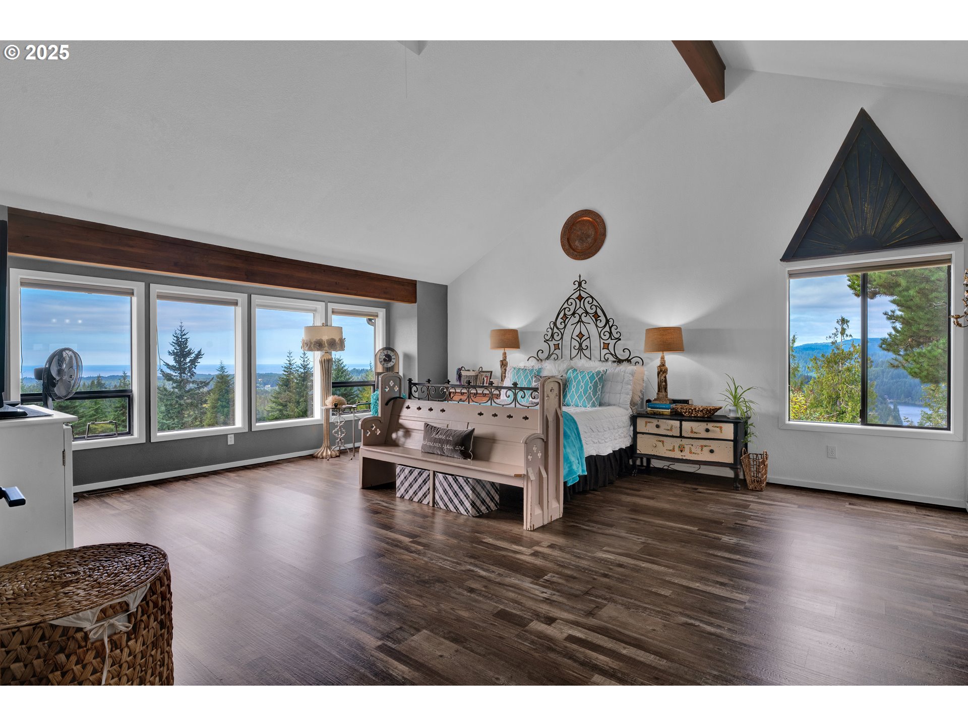 88616 Ocean View Lane Florence, OR 97439 - Photo 21 of 47 a living room with furniture and a large window