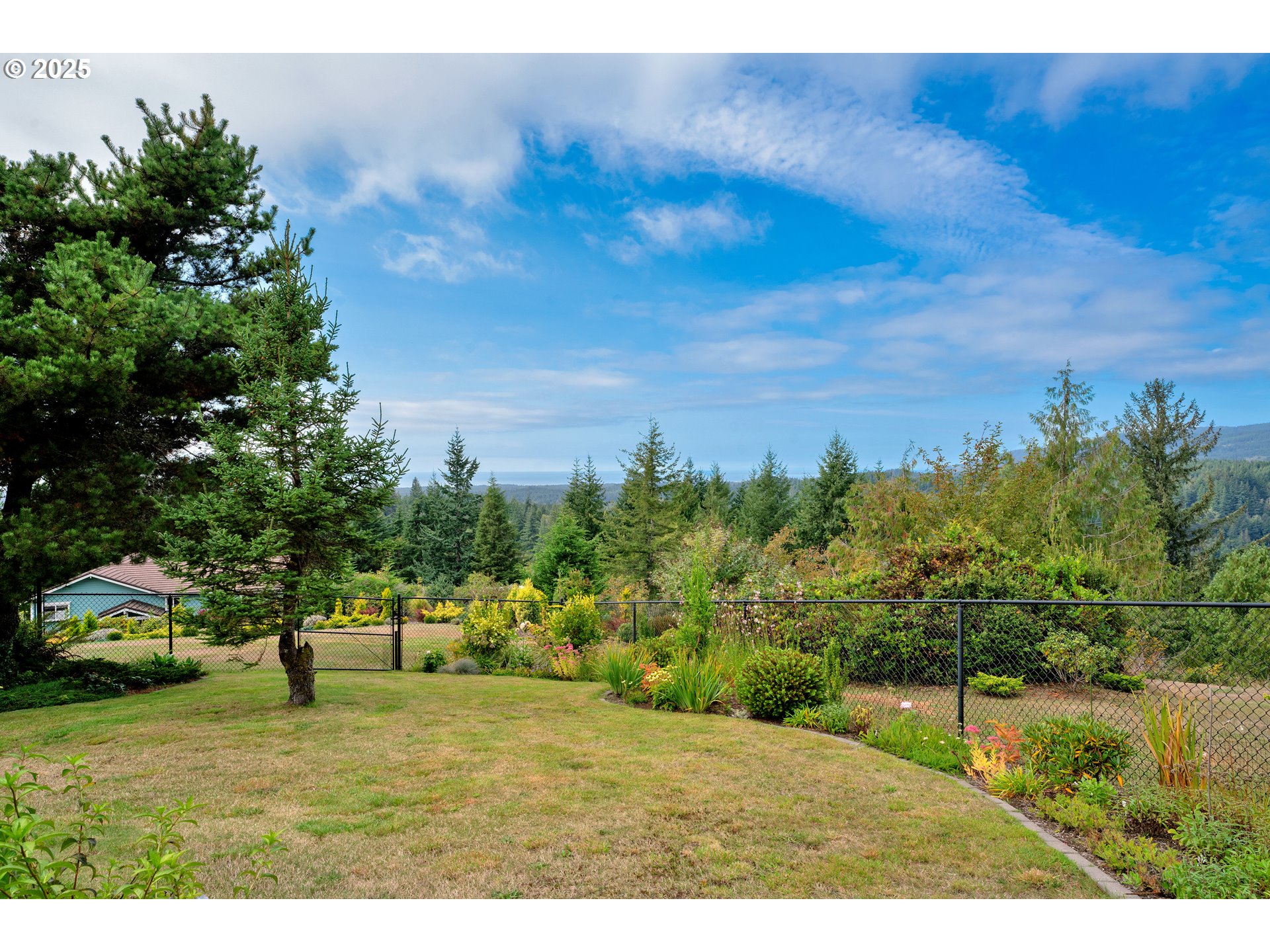 88616 Ocean View Lane Florence, OR 97439 - Photo 32 of 47 a view of a park with large trees