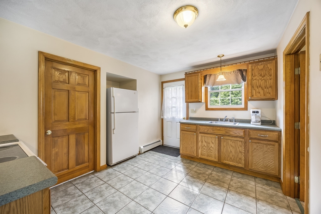 93 Main Street Newbury, MA 01922 - Photo 27 of 42