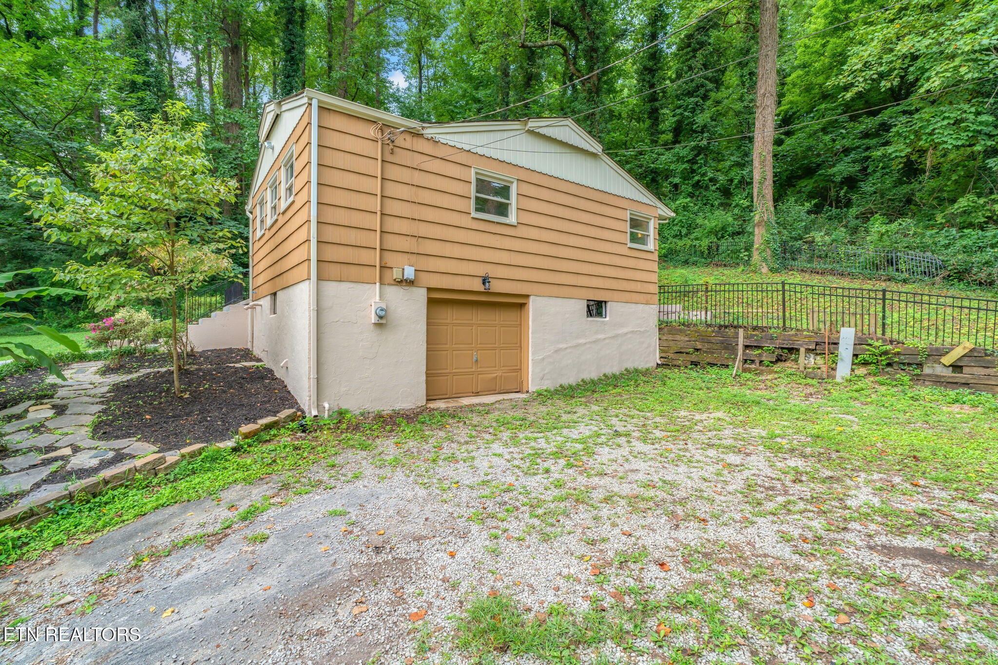 415 Overhill Road Knoxville, TN 37914 - Photo 36 of 36 Gallery Image 36