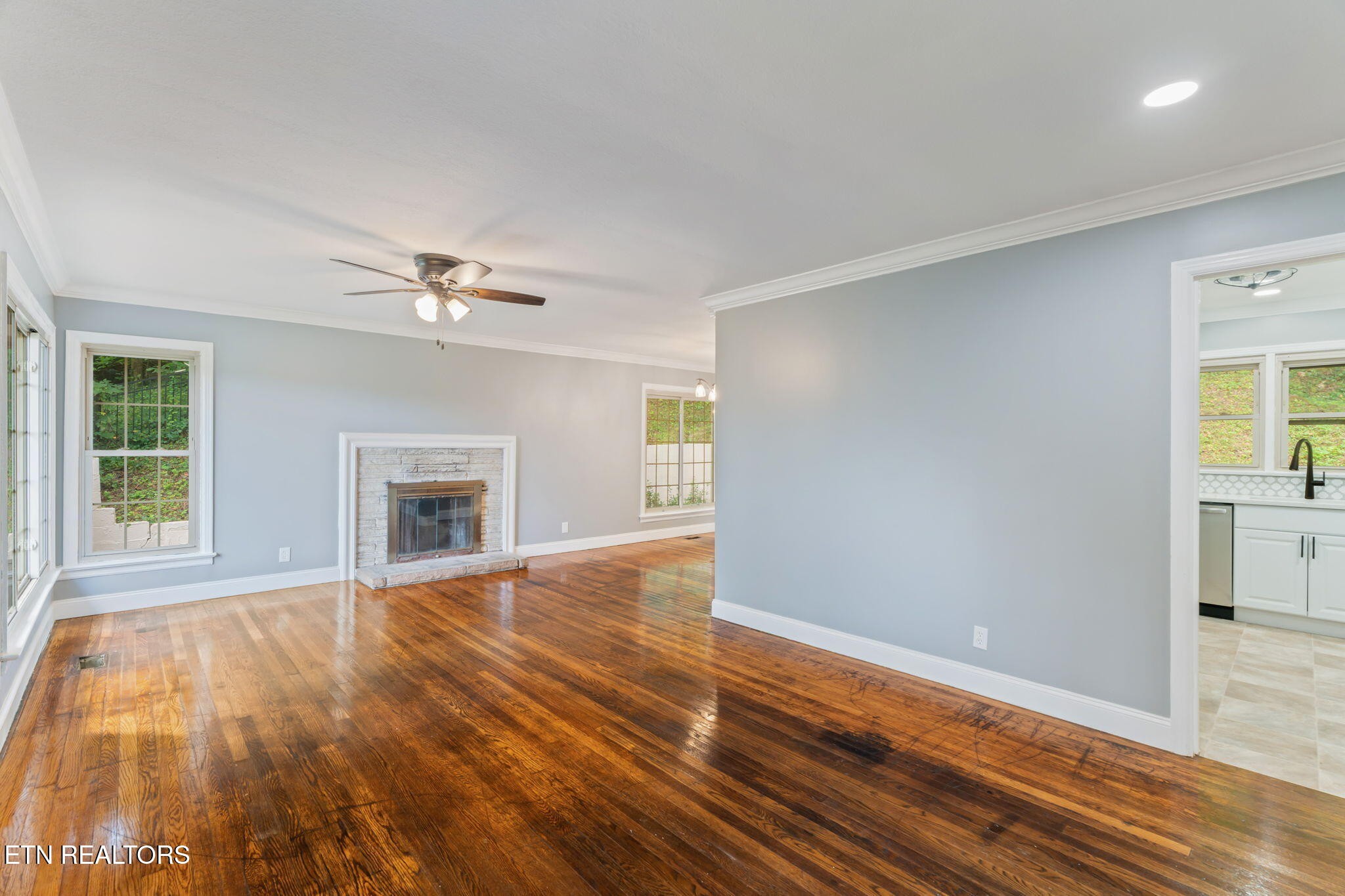 415 Overhill Road Knoxville, TN 37914 - Photo 7 of 36 Gallery Image 7