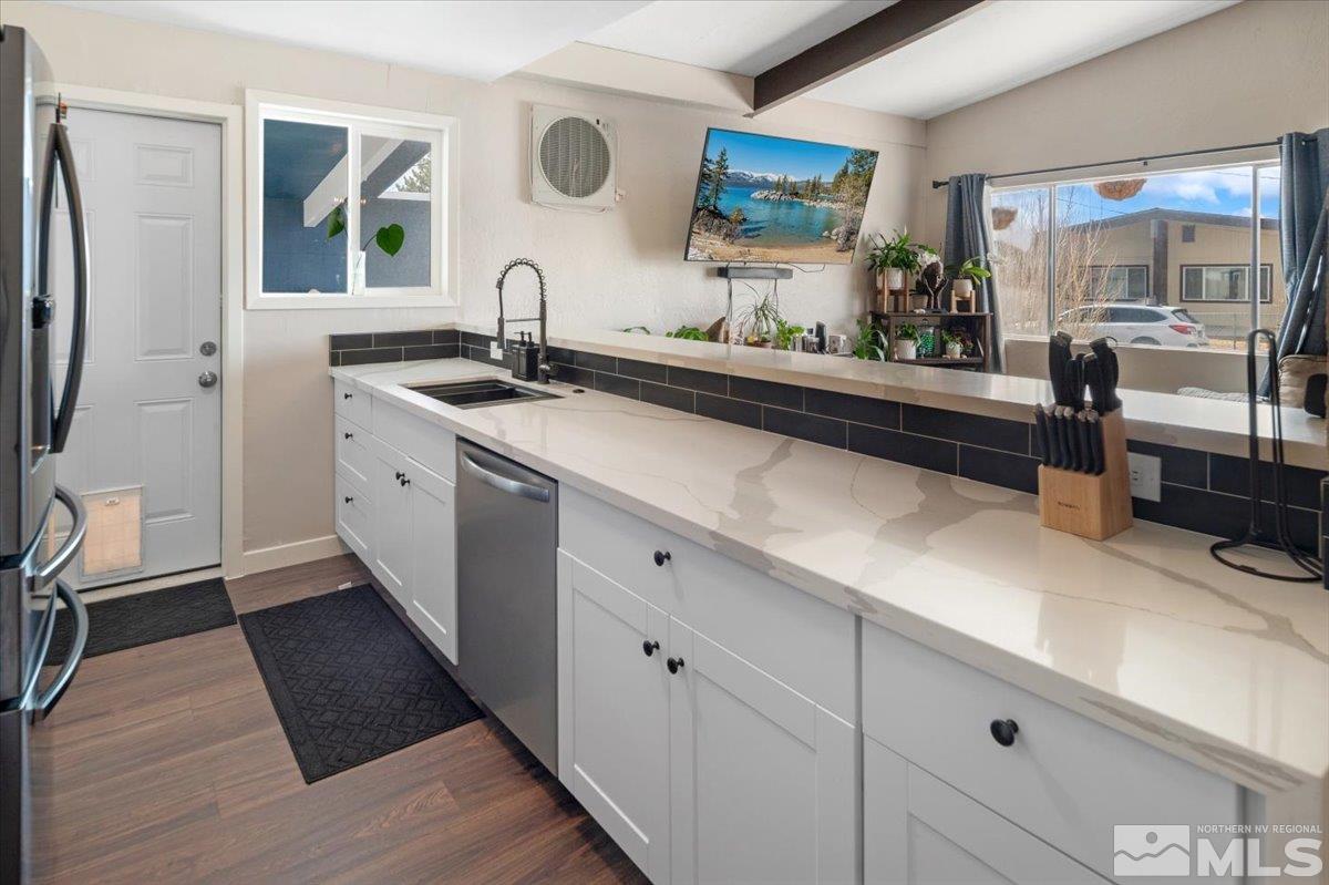 13490 Mt Hood Street Reno, NV 89506 - Photo 8 of 25 Photo 8