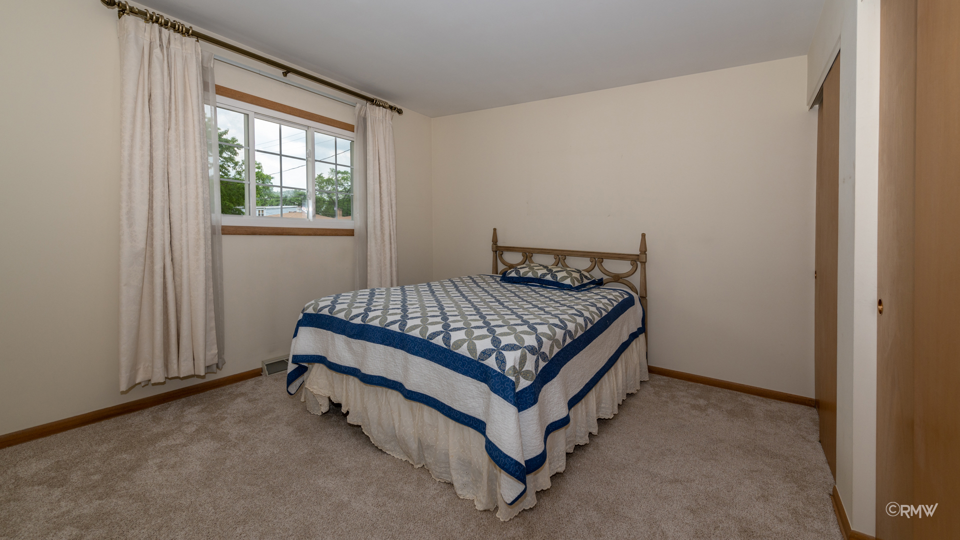 35 South Highview Avenue Addison, IL 60101 - Photo 11 of 23