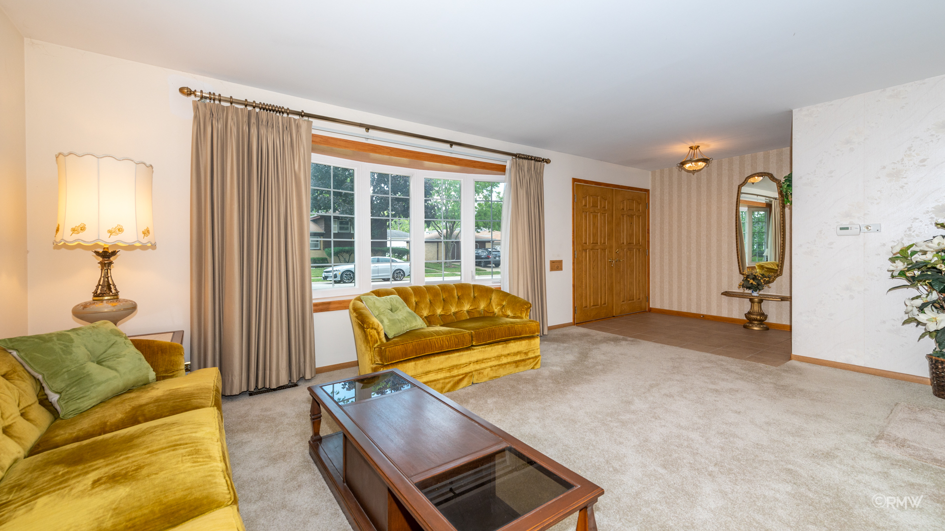 35 South Highview Avenue Addison, IL 60101 - Photo 5 of 23