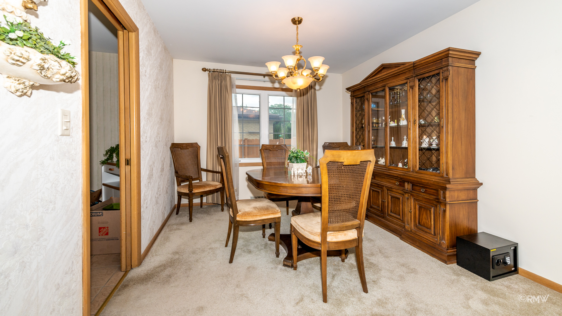 35 South Highview Avenue Addison, IL 60101 - Photo 6 of 23