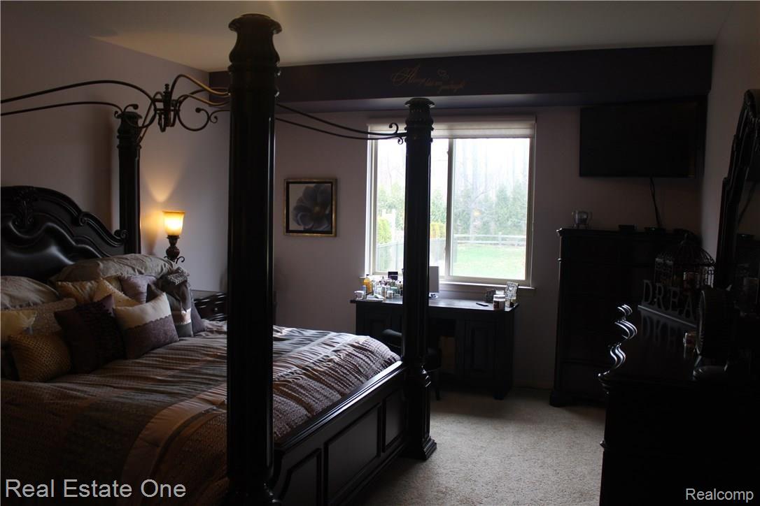 16235 Moore Park Road Macomb, MI 48044 - Photo 14 of 56 IMG_1960.JPG