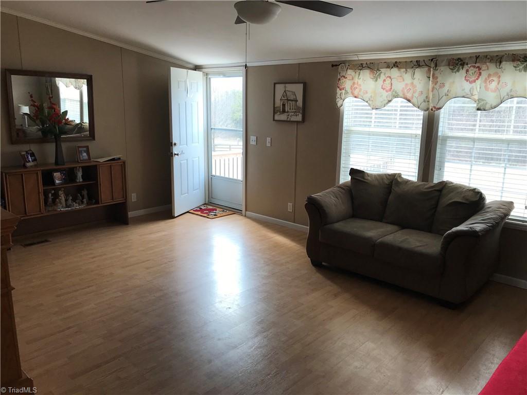 161 Park Road Mayodan, NC 27027 - Photo 3 of 20
