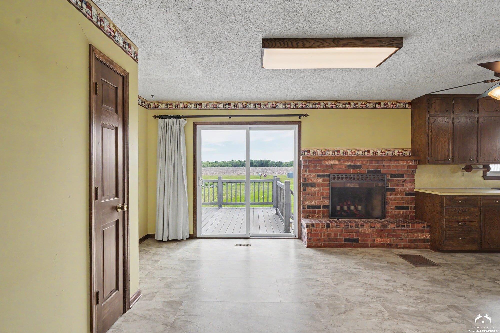 4419 Indiana Road Ottawa, KS 66067 - Photo 13 of 55