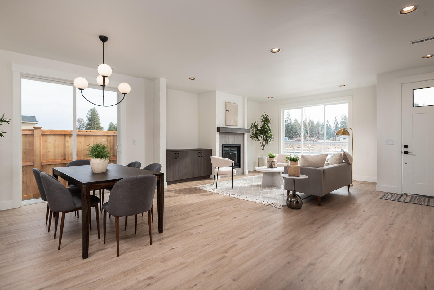 20506 Murphy Road, Unit LOT 42 Bend, OR 97702 - Photo 4 of 33 Great Room and Dining Area
