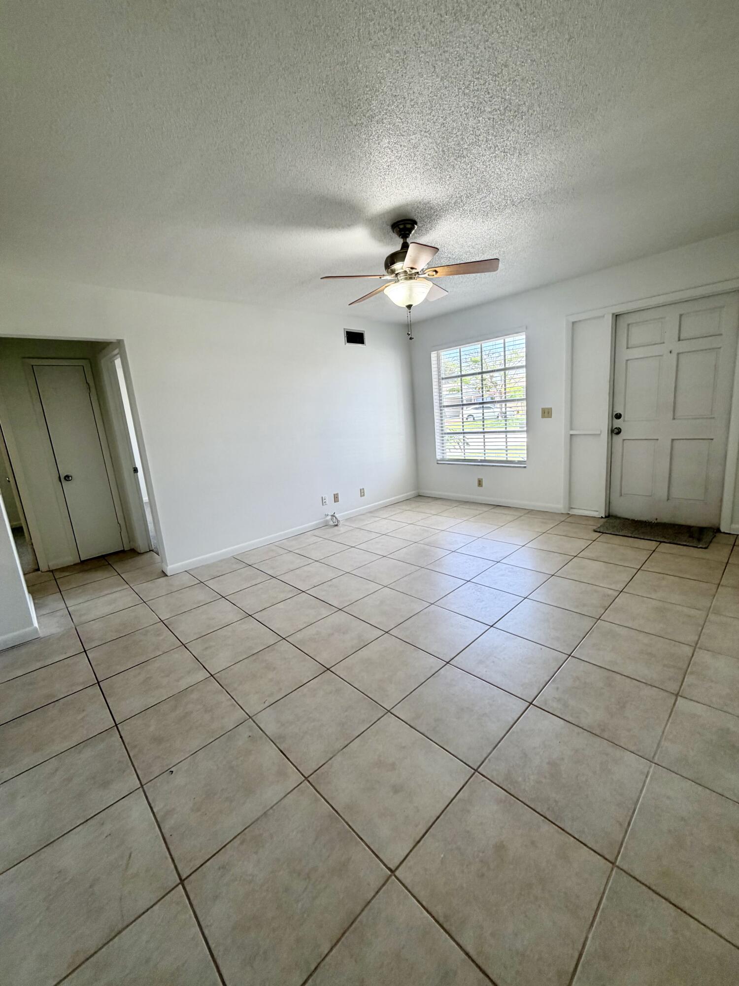 908 Anglers Way Jupiter, FL 33458 - Photo 4 of 19 IMG_0252