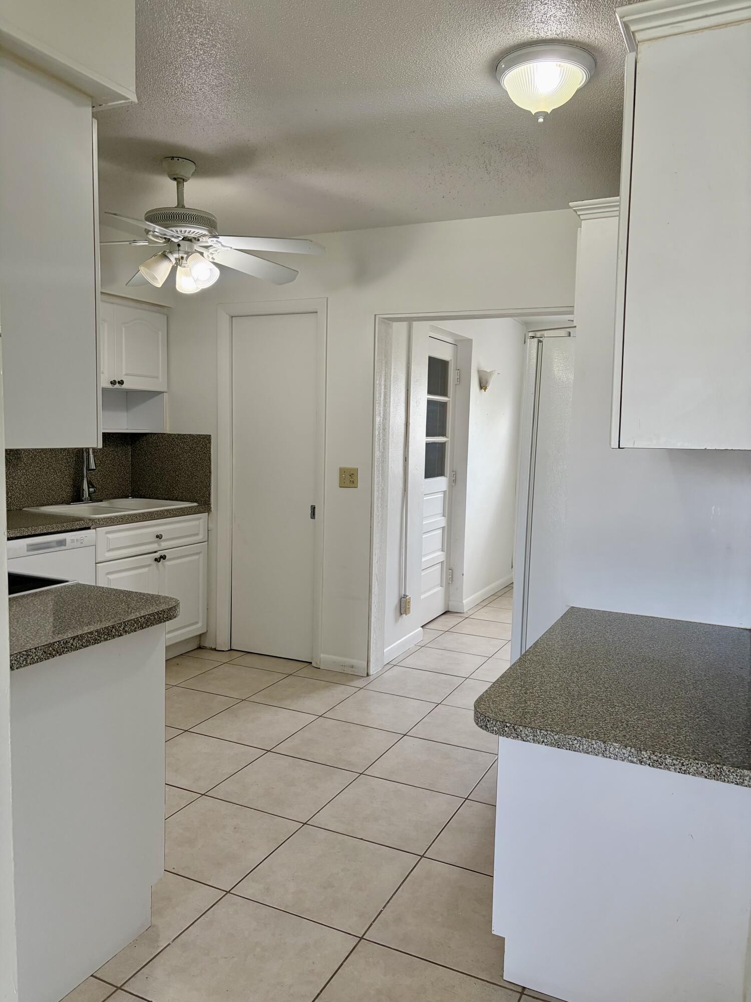 908 Anglers Way Jupiter, FL 33458 - Photo 8 of 19 IMG_0270