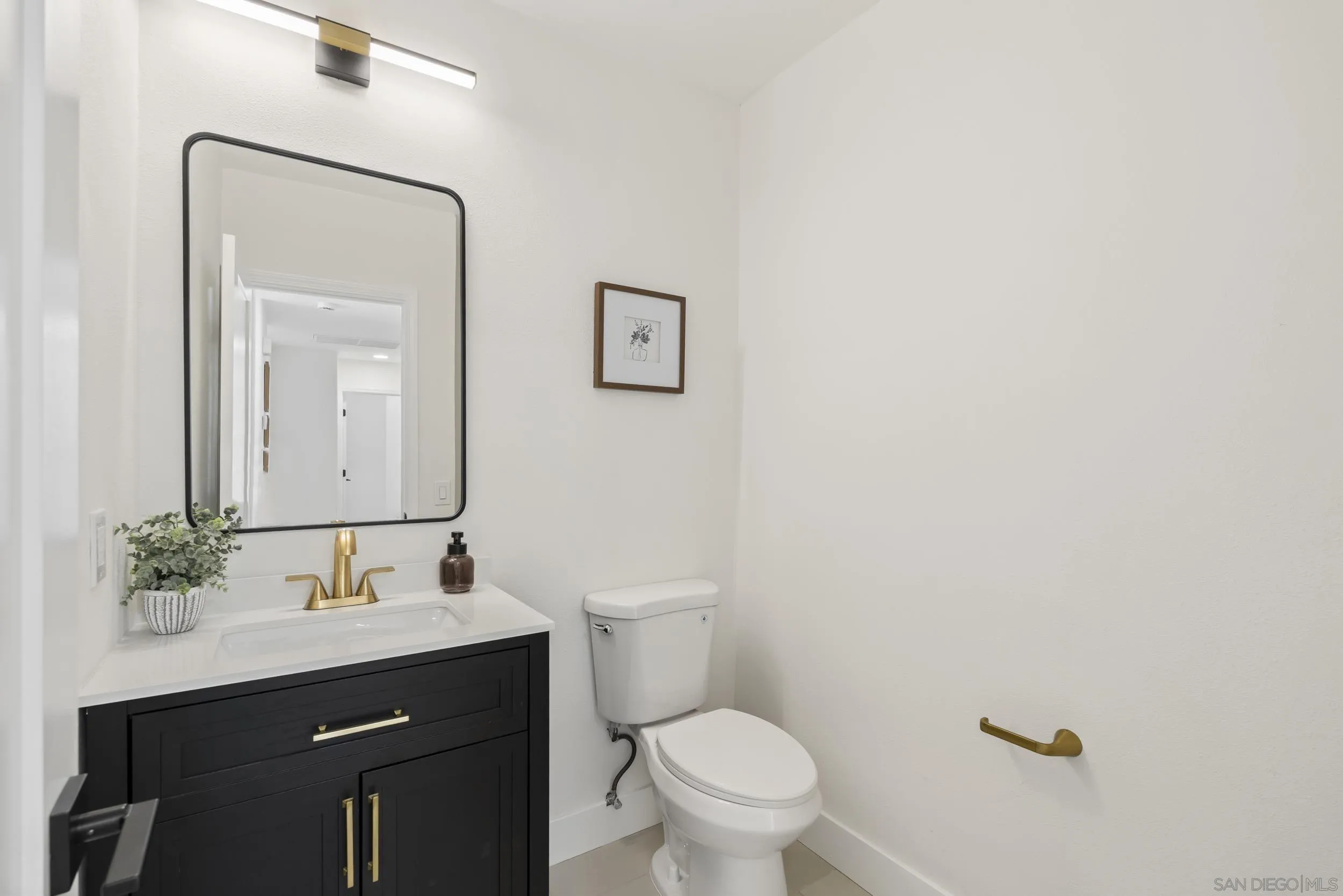 1557 Regatta Road Carlsbad, CA 92011 - Photo 26 of 72 Gallery Image 26