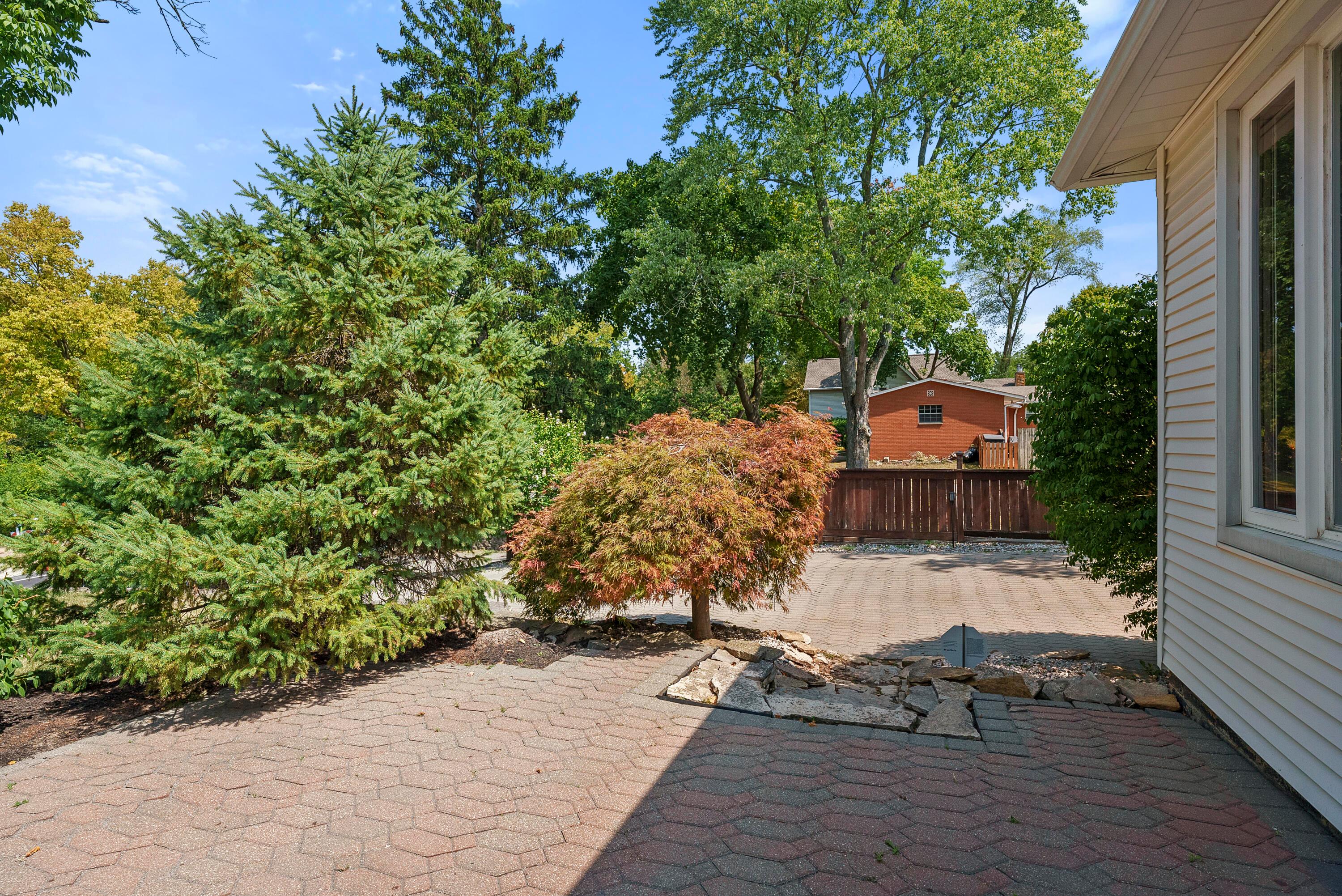 2483 Fishinger Road Columbus, OH 43221 - Photo 31 of 38 Front Walkway