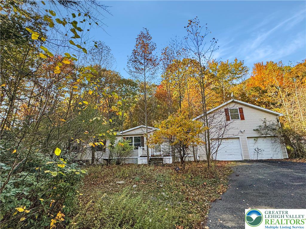 228 Victory Lane Stroudsburg, PA 18360 - Photo 3 of 14