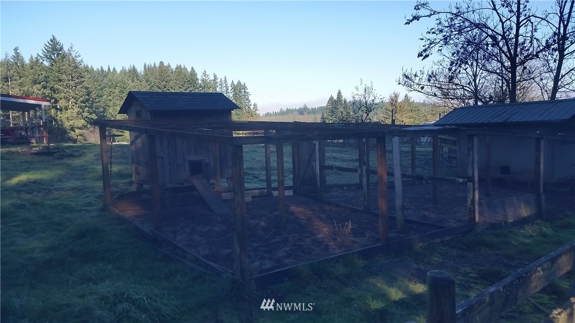 224 Wirta Road Winlock, WA 98596 - Photo 19 of 22 a view of a yard